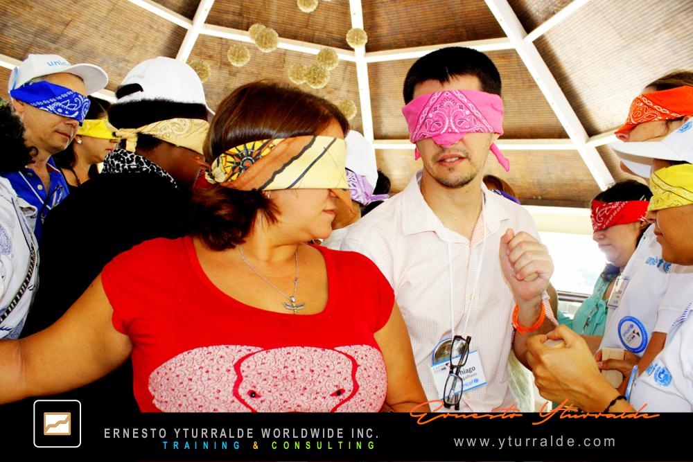 Team Building Panamá | Retos Colaborativos y Comunicación Efectiva